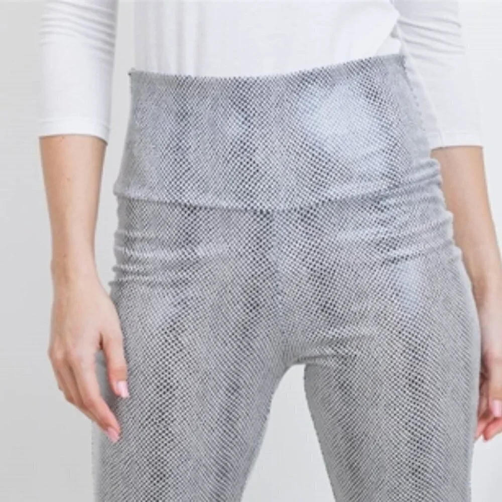 WHITE SNAKE PRINT PANTS
